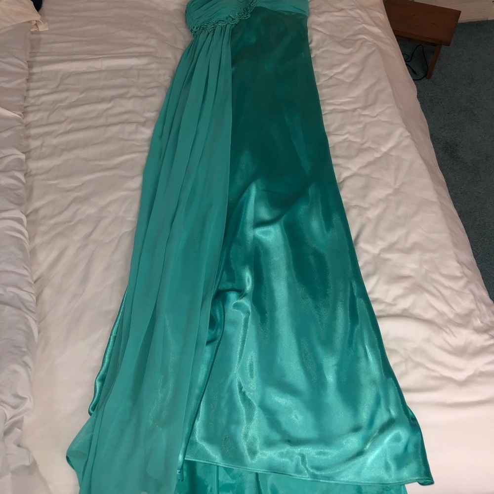 Prom/Formal Dress - Picture 2 of 8